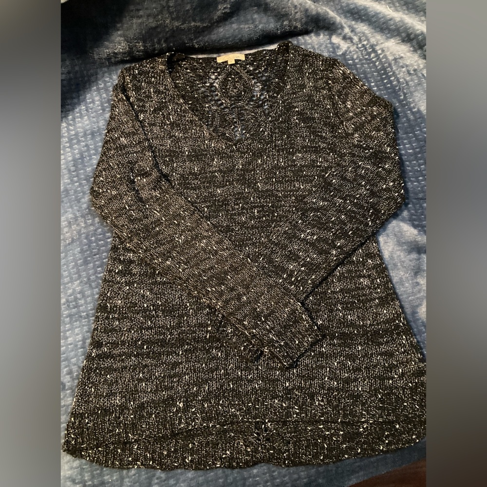 Cecico, large, black sweater, soft and pretty design